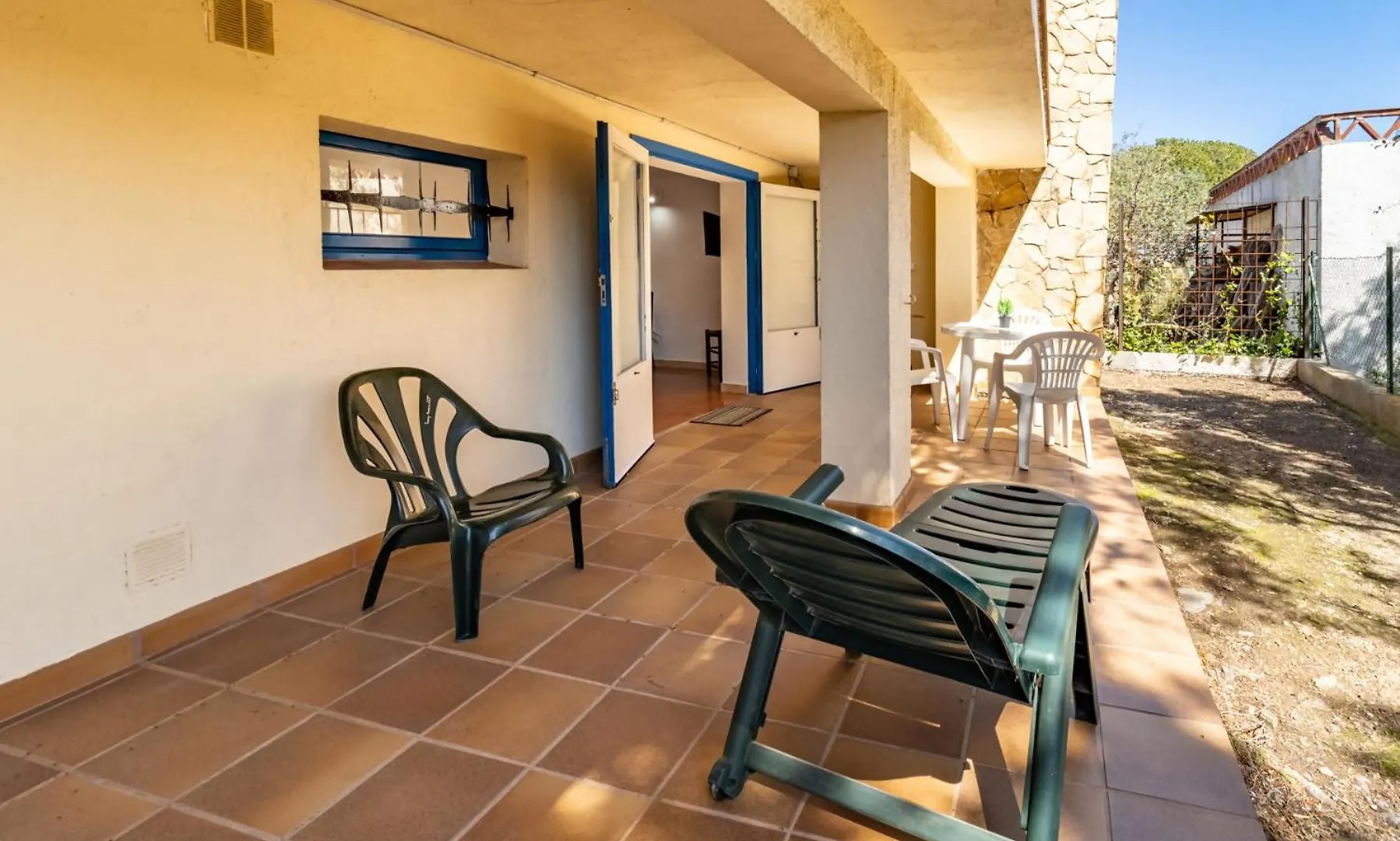Grifeu 15 Apartamento Pequeno Con Patio Girona Apartment